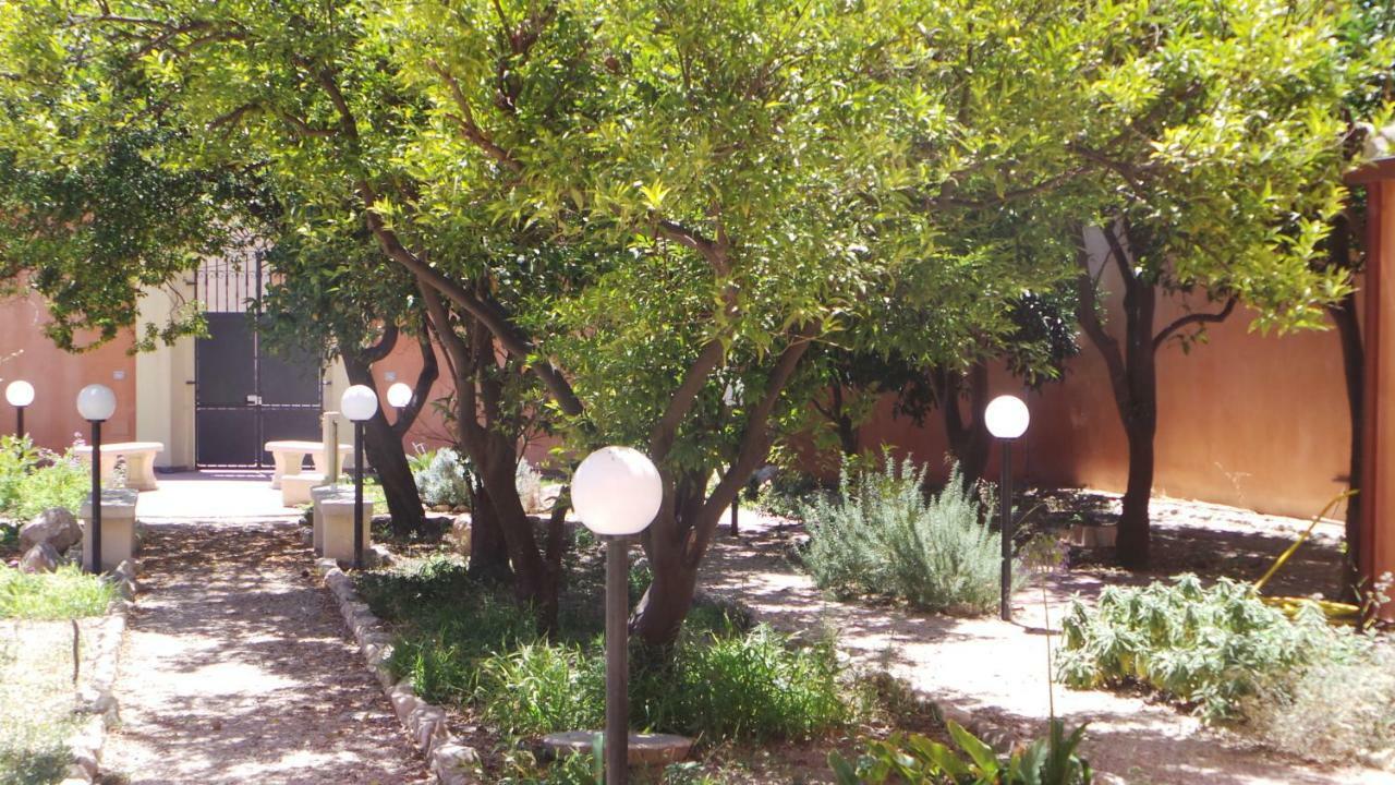 Bed and Breakfast Oasi Ottocento Куарту-Сант'Элена Экстерьер фото