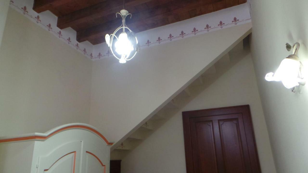 Bed and Breakfast Oasi Ottocento Куарту-Сант'Элена Экстерьер фото