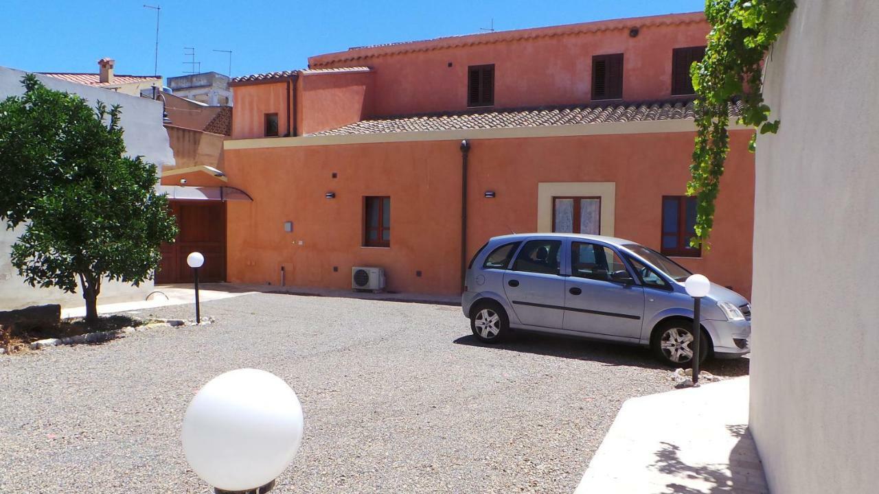 Bed and Breakfast Oasi Ottocento Куарту-Сант'Элена Экстерьер фото