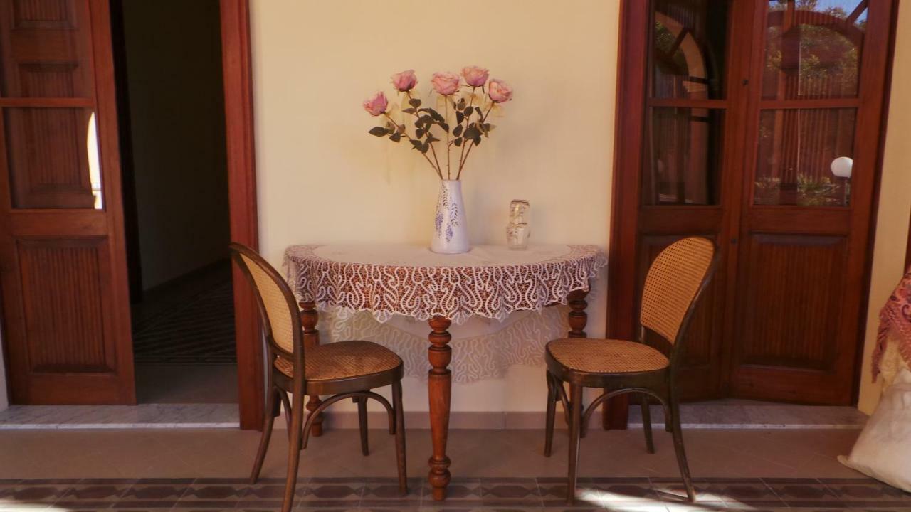 Bed and Breakfast Oasi Ottocento Куарту-Сант'Элена Экстерьер фото