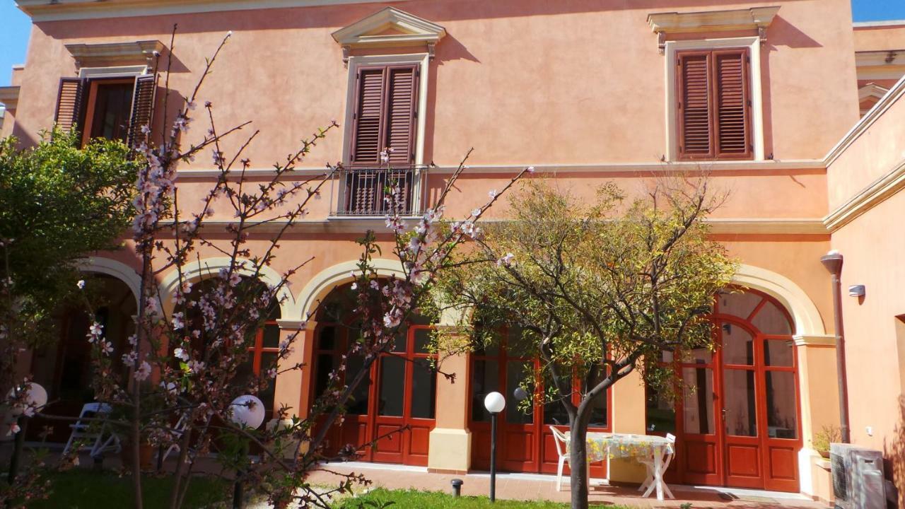 Bed and Breakfast Oasi Ottocento Куарту-Сант'Элена Экстерьер фото
