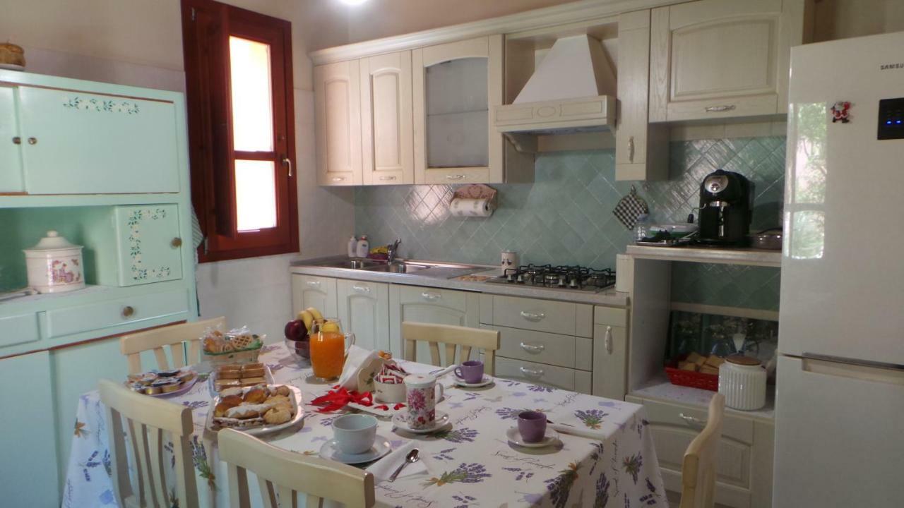 Bed and Breakfast Oasi Ottocento Куарту-Сант'Элена Экстерьер фото