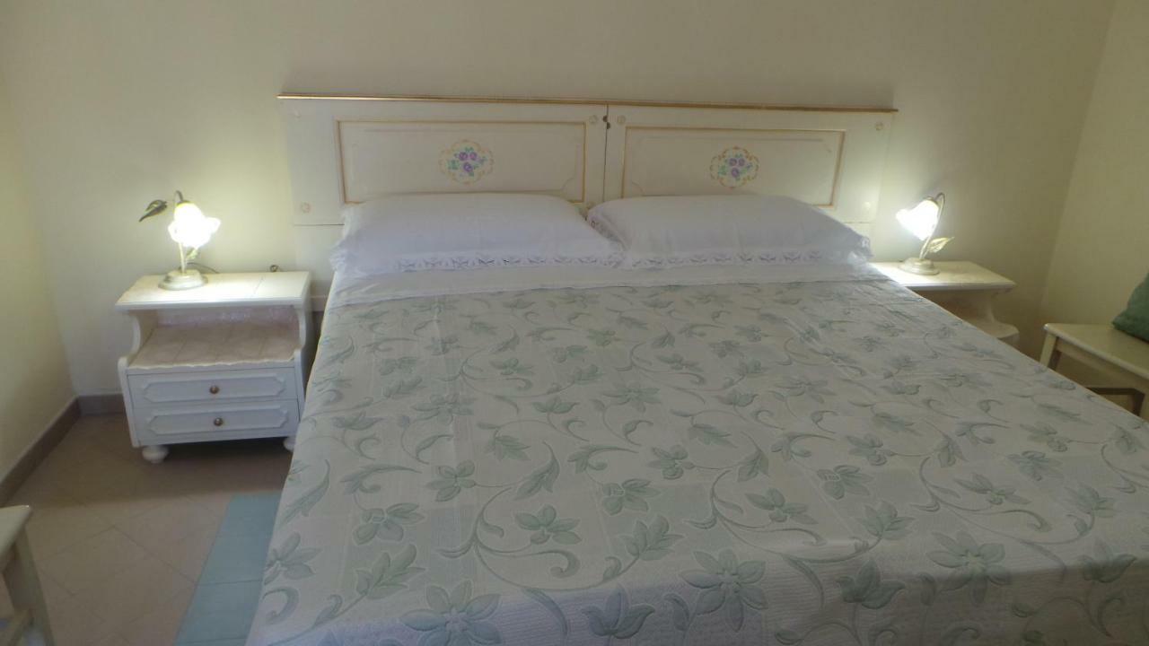 Bed and Breakfast Oasi Ottocento Куарту-Сант'Элена Экстерьер фото